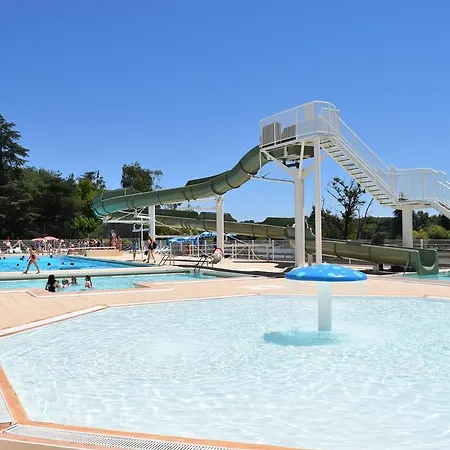 Camping - Village Vacances Du Lac Holiday park Boulogne-sur-Gesse