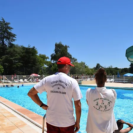 Camping - Village Vacances Du Lac *