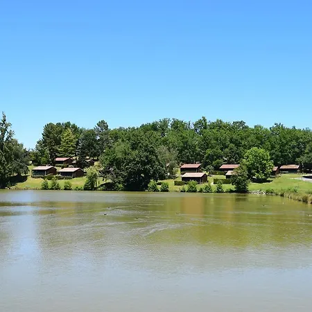 Camping - Village Vacances Du Lac Holiday park