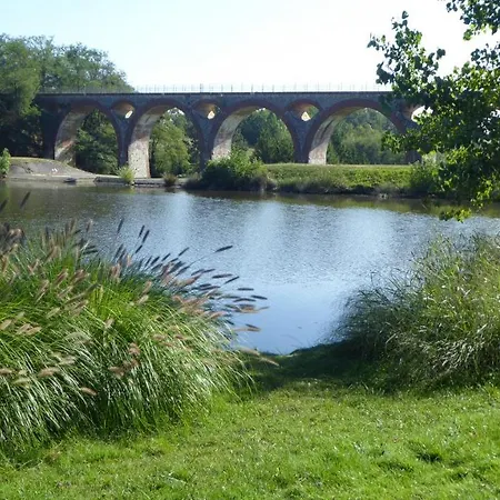 Camping - Village Vacances Du Lac * Boulogne-sur-Gesse